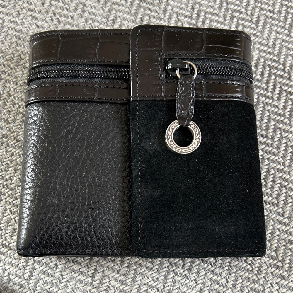 Brighton Black Leather Tri-Fold Ladies Wallet